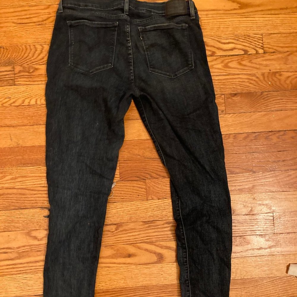 Levi's 711 Skinny Jeans